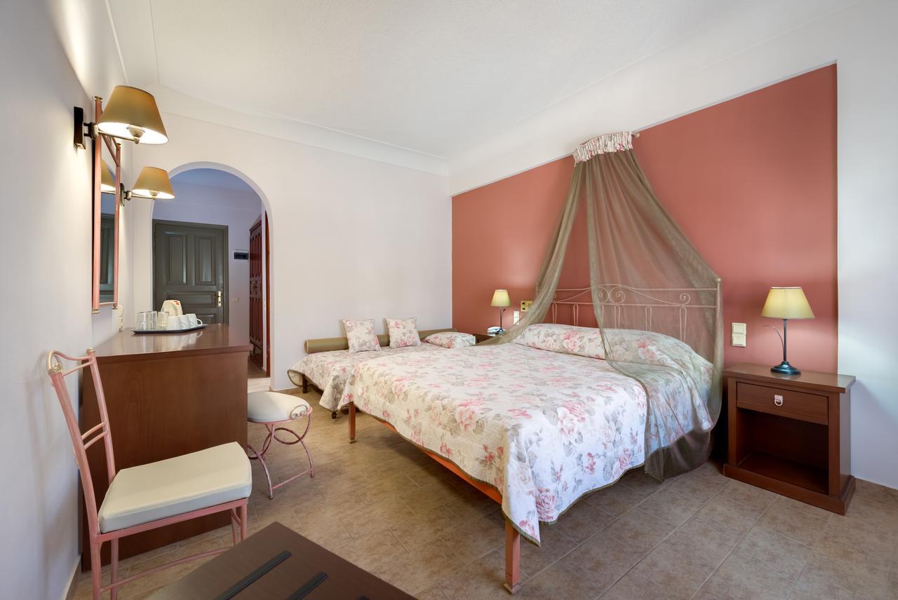 Zephyros Hotel Камарі Екстер'єр фото
