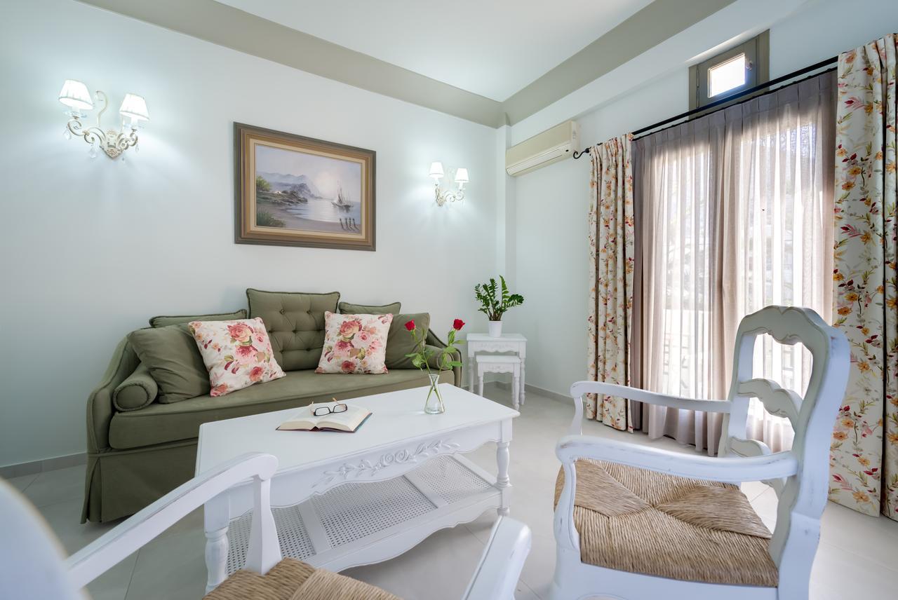 Zephyros Hotel Камарі Екстер'єр фото