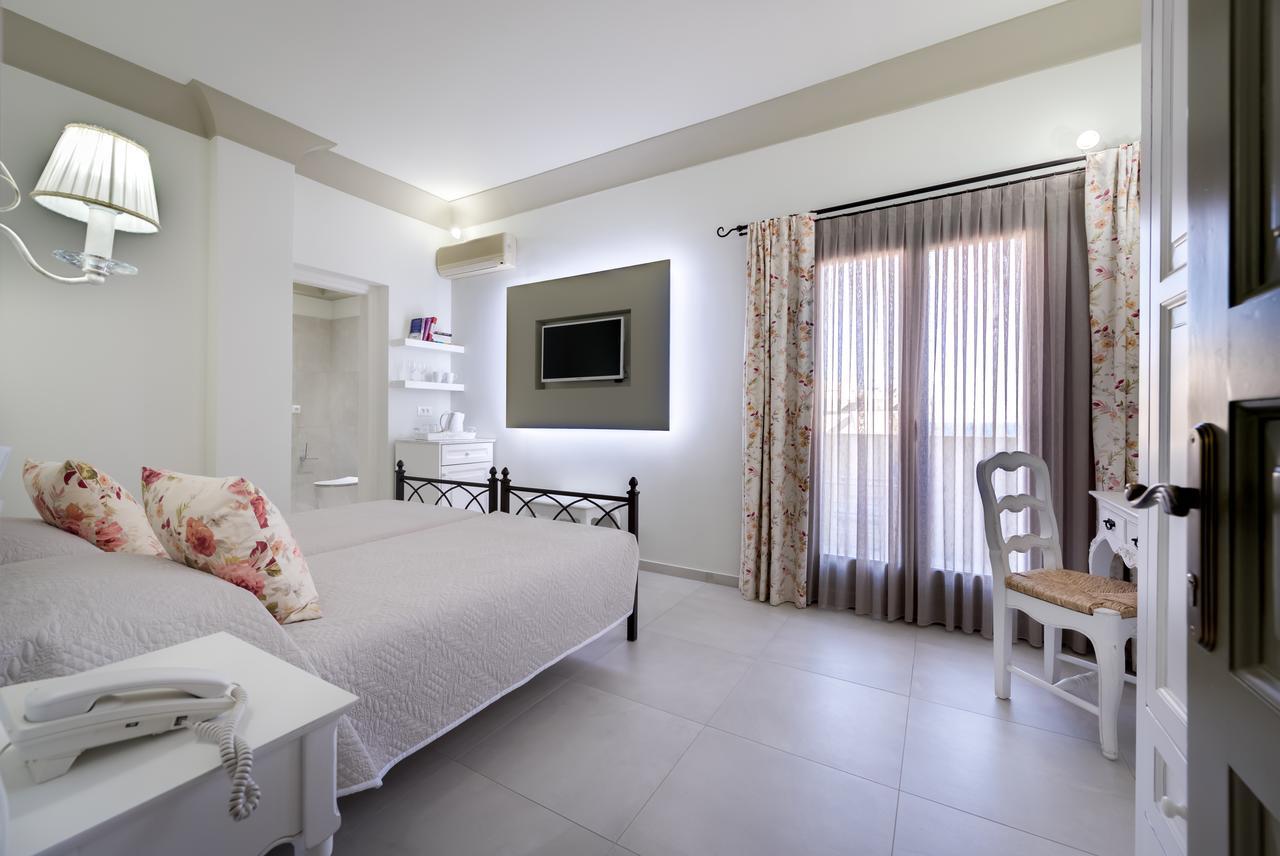 Zephyros Hotel Камарі Екстер'єр фото
